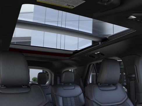 Used 2025 Ford Explorer ST-Line w/ Premium Package image 22