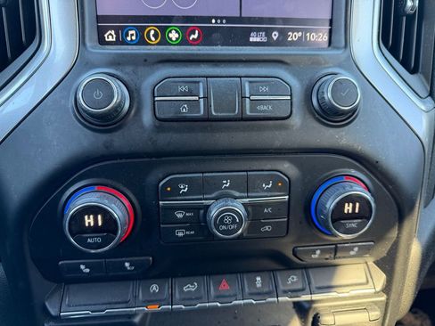 Used 2019 Chevrolet Silverado 1500 RST image 17