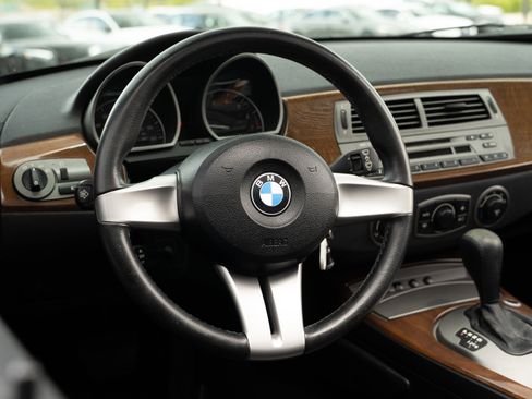 Used 2003 BMW Z4 2.5i RWD image 14