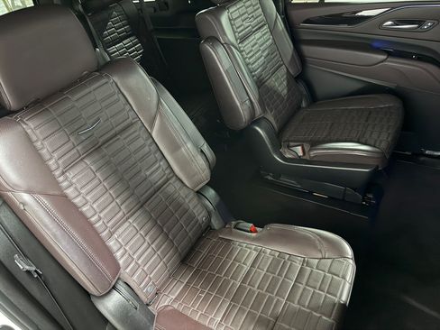 Certified 2023 Cadillac Escalade ESV Sport Platinum AWD/4WD image 50