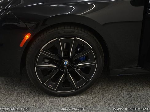 Used 2023 BMW 760i xDrive w/ Luxury Rear Seating Package AWD/4WD image 46