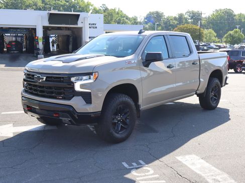 Used 2023 Chevrolet Silverado 1500 LT Trail Boss w/ Protection Package AWD/4WD image 5