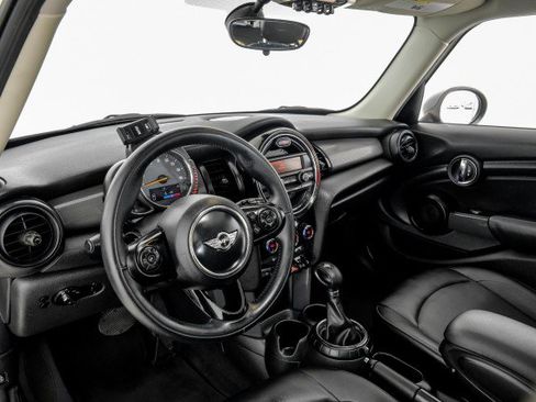 Used 2016 MINI Cooper 4-Door Hardtop FWD image 13