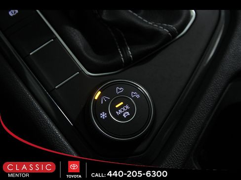 Used 2023 Volkswagen Tiguan SE R-Line AWD/4WD image 18