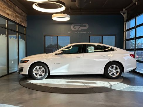 Used 2024 Chevrolet Malibu LS FWD image 6