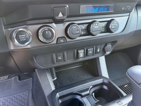 Used 2023 Toyota Tacoma TRD Off-Road AWD/4WD image 19