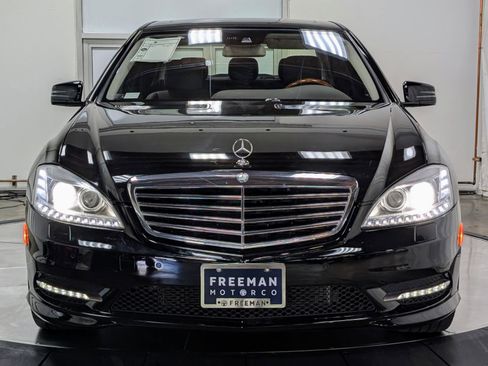Used 2010 Mercedes-Benz S 550 image 3