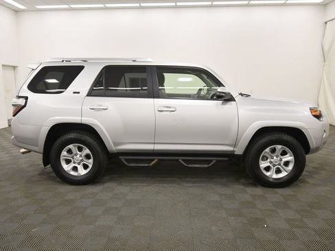 Used 2018 Toyota 4Runner SR5 Premium AWD/4WD image 7