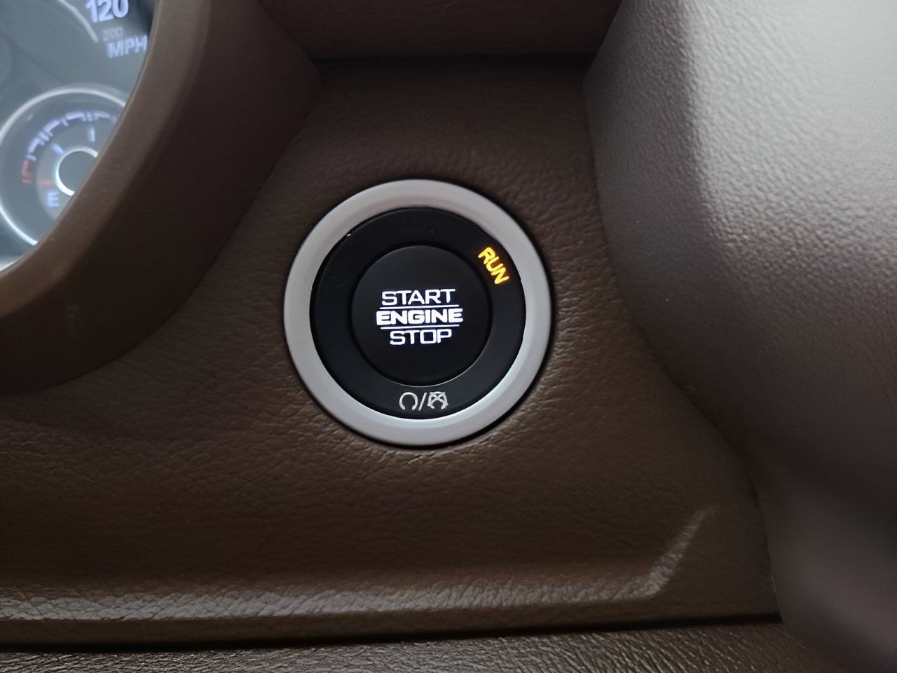 Used 2020 RAM 1500 Laramie AWD/4WD image 36
