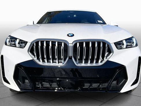 New 2026 BMW X6 xDrive40i w/ Premium Package image 3