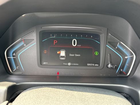 Certified 2024 Honda Odyssey Touring image 21