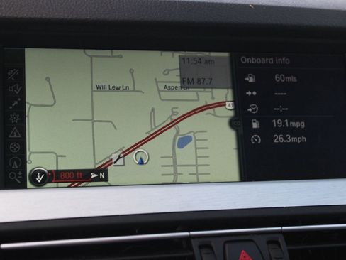 Used 2012 BMW 550i xDrive Sedan image 25