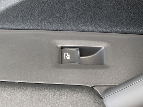 New 2026 Volkswagen Tiguan SE R-Line image 27