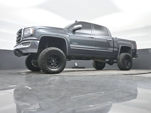 Used 2018 GMC Sierra 1500 SLT w/ Texas SLT Premium Package AWD/4WD image 17