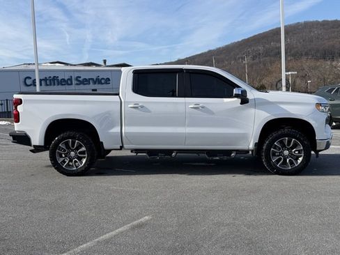 Used 2022 Chevrolet Silverado 1500 LT image 14