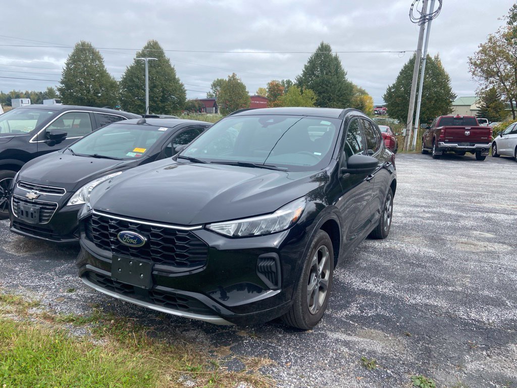Used 2024 Ford Escape ST-Line AWD/4WD image 3