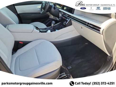 New 2025 Hyundai Tucson SEL FWD image 10