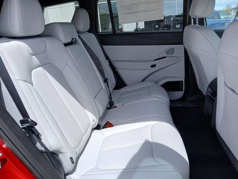 New 2026 Jeep Cherokee Limited AWD/4WD image 17