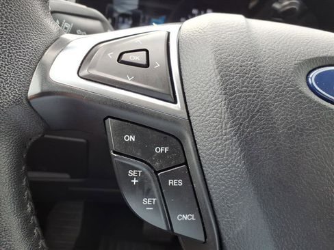 Used 2024 Ford Edge Titanium image 21