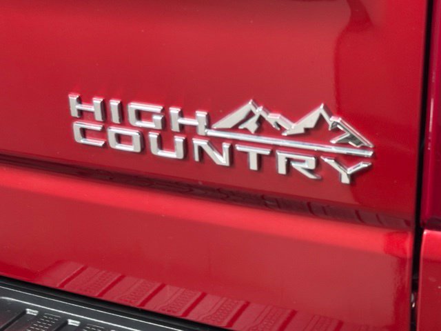 Used 2024 Chevrolet Silverado 1500 High Country w/ High Country Premium Package AWD/4WD image 7