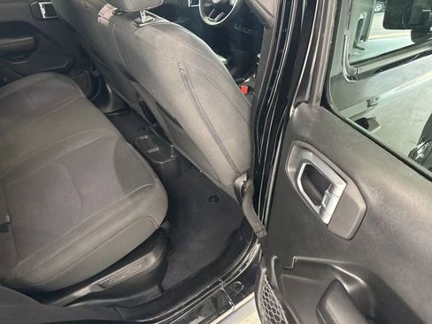 Used 2023 Jeep Wrangler Unlimited w/ Cold Weather Group AWD/4WD image 25