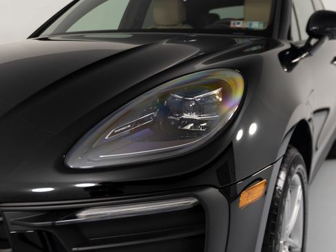 New 2026 Porsche Macan image 37