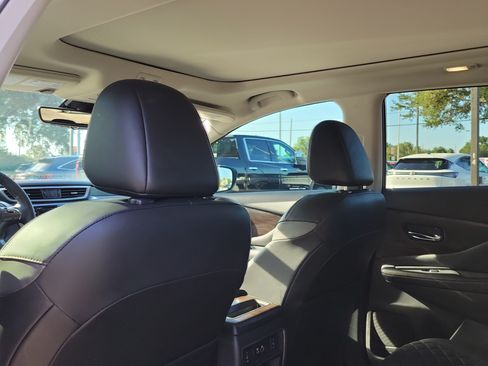Certified 2024 Nissan Murano Platinum w/ Cargo Package FWD image 13