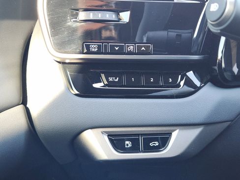 New 2026 Lexus RX 450h AWD image 15