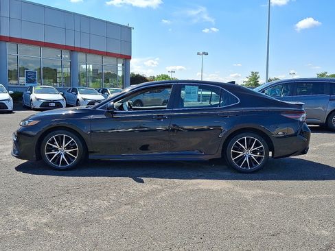 Certified 2023 Toyota Camry SE image 4