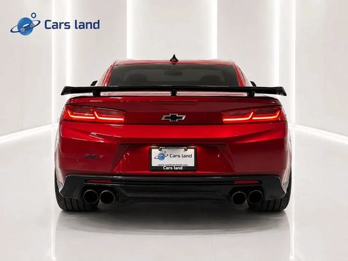 Used 2018 Chevrolet Camaro ZL1 RWD image 4