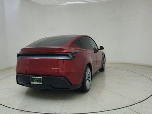 Used 2026 Tesla Model Y AWD image 68