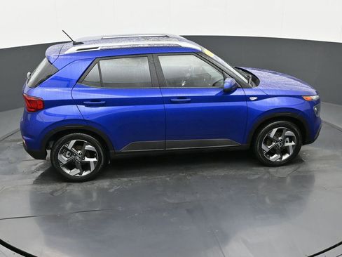 Certified 2024 Hyundai Venue SEL image 34