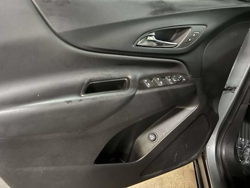 Used 2024 Chevrolet Equinox LT w/ LPO, Floor Liner Package FWD image 12