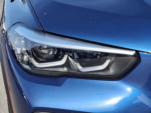 Certified 2023 BMW X5 xDrive40i image 9