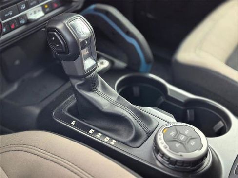 Used 2022 Ford Bronco Wildtrak AWD/4WD image 14
