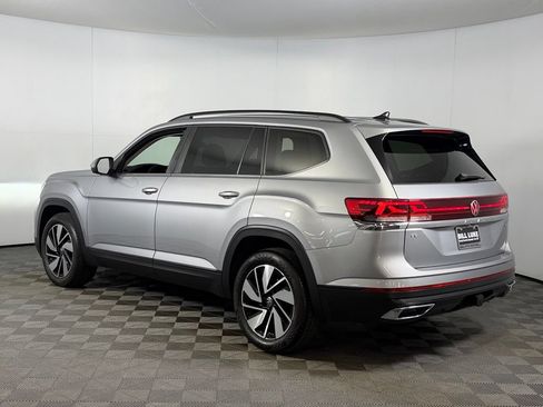 Used 2024 Volkswagen Atlas SE AWD/4WD image 7