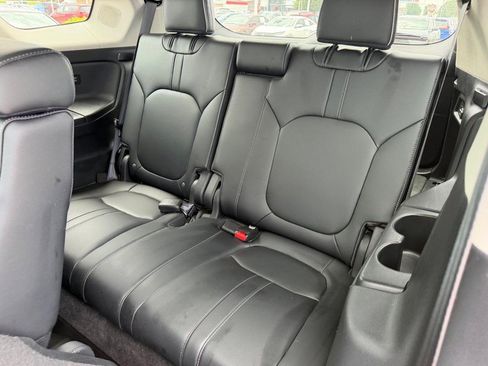 Certified 2024 Honda Pilot Elite image 8