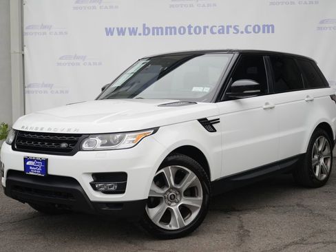 Used 2015 Land Rover Range Rover Sport HSE AWD/4WD image 2
