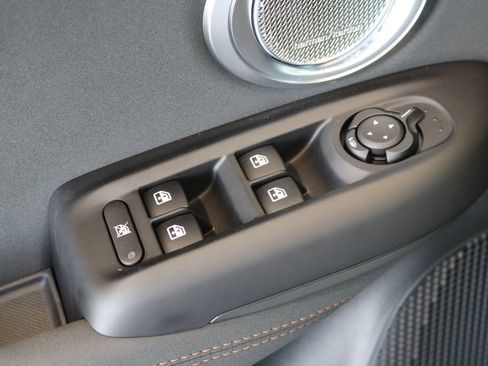 New 2025 Alfa Romeo Tonale AWD/4WD image 19