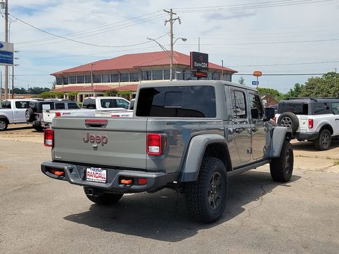 Used 2022 Jeep Gladiator Mojave w/ Cold Weather Group AWD/4WD image 5