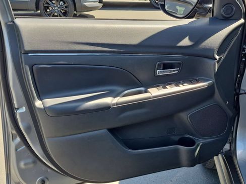 Used 2025 Mitsubishi Outlander Sport SE AWD/4WD image 11