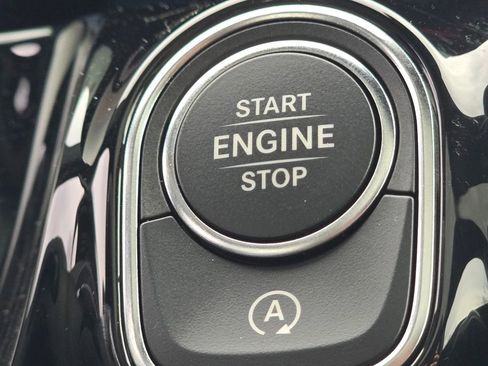 Certified 2026 Mercedes-Benz GLA 250 4MATIC image 34