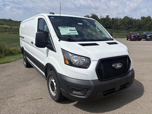 New 2026 Ford Transit 250 Low Roof RWD image 7