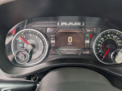 Used 2024 RAM 1500 Laramie AWD/4WD image 16