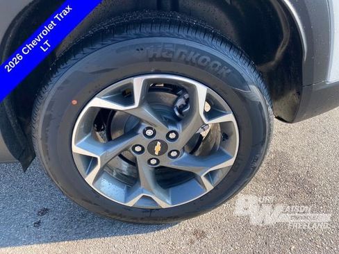 New 2026 Chevrolet Trax LT w/ Driver Confidence Package image 14