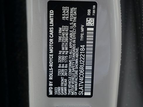 Certified 2024 Rolls-Royce Cullinan AWD/4WD image 35