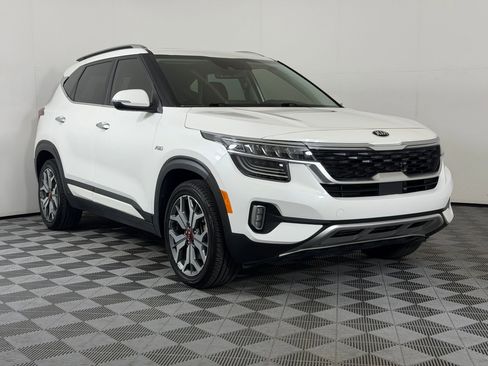 Used 2021 Kia Seltos SX w/ SX Sunroof Package AWD/4WD image 7