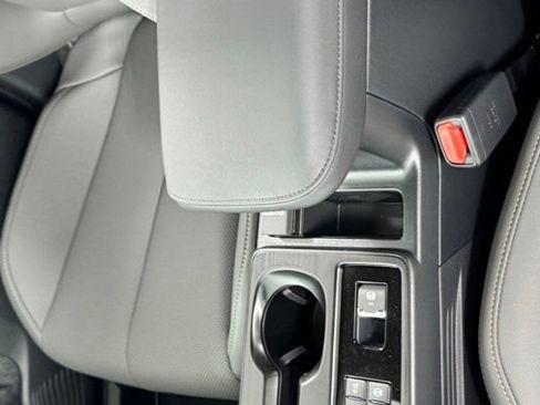 New 2026 Subaru Outback Limited AWD/4WD image 34