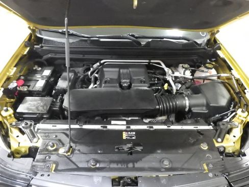 Used 2023 Chevrolet Colorado Z71 w/ Z71 Convenience Package 2 AWD/4WD image 10