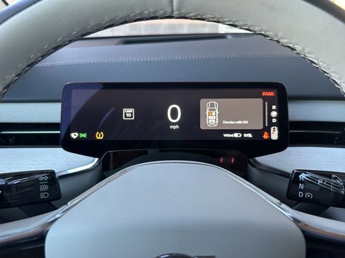 Used 2025 Volvo EX90 Plus image 14